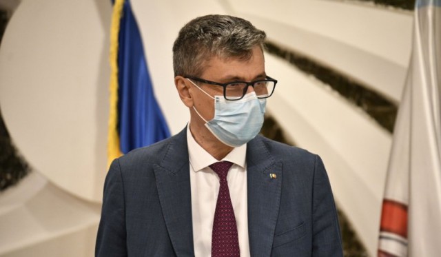 Virgil Popescu: Scumpirile la energia electrică pe piaţa angro nu se vor regăsi în facturile populaţiei