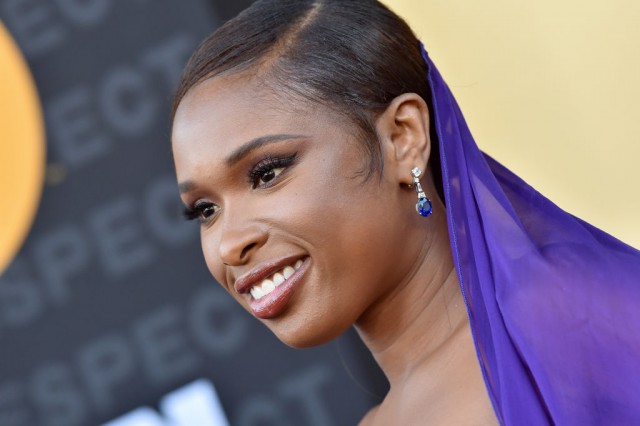 Jennifer Hudson, regina covorului roşu la premiera filmului biografic despre Aretha Franklin