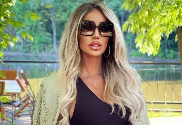 Bianca Drăgușanu s-a luat în piept cu poliția rutieră. Starleta a rămas fără permis pentru 30 de zile