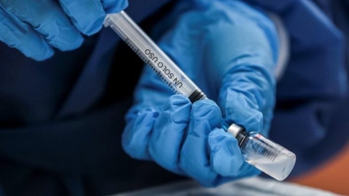 Spania primeşte undă verde pentru testarea vaccinului anti-COVID-19 produs pe plan intern