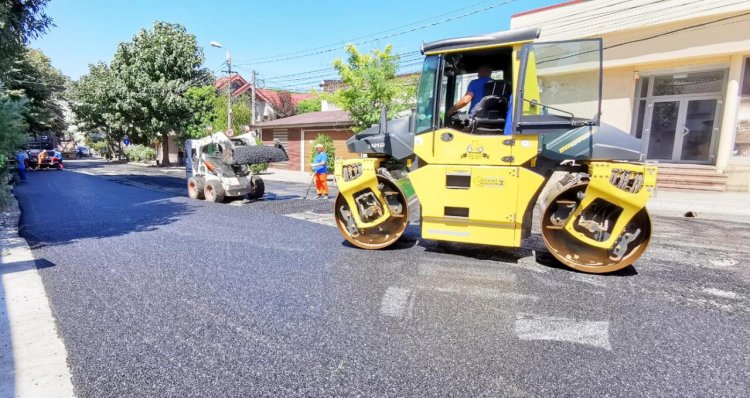CONTINUĂ lucrările de ASFALTARE a STRĂZILOR, în CONSTANȚA!