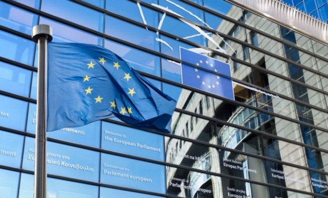 UE lucrează cu statele membre pentru mutarea angajaţilor locali afgani într-un loc sigur
