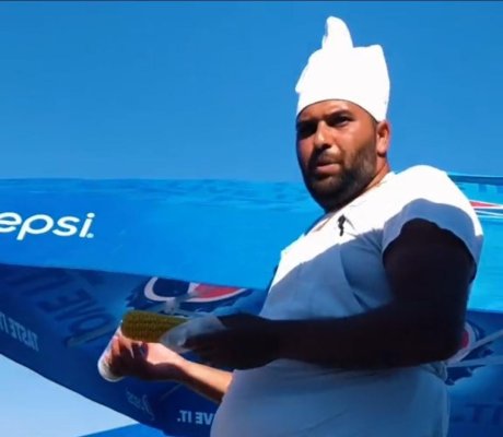 VIDEO! GICĂ MONDIALUL a venit pe LITORAL cu ”PORUMBELUL... ca să crească COCOȘELUL”