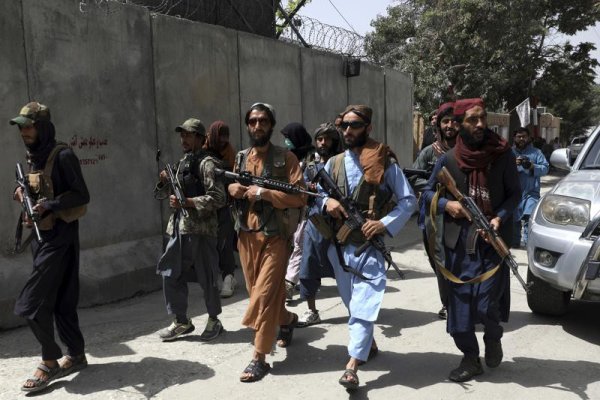 Afganistan - Raport ONU: Talibanii îşi 'intensifică' căutarea afganilor care au colaborat cu SUA