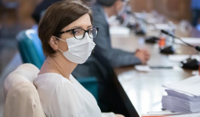 Ioana Mihăilă îndeamnă medicii să colaboreze cu anchetatorii în privința la certificatelor FALSE de vaccinare