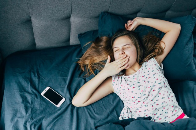 Somnul insuficient și riscul de comportament sexual periculos