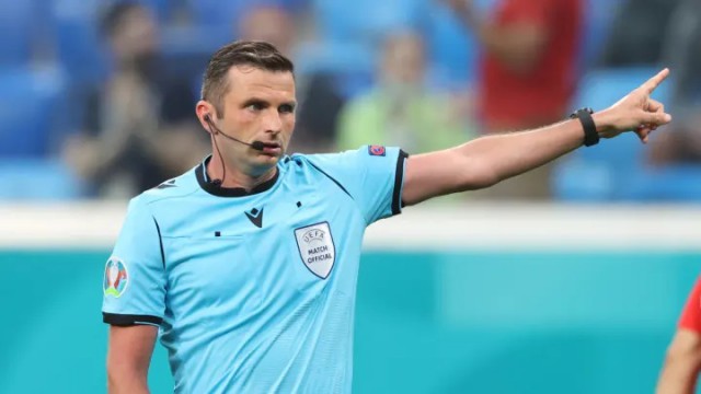 Fotbal: Englezul Michael Oliver va arbitra meciul CFR Cluj - Steaua Roşie, din Europa League
