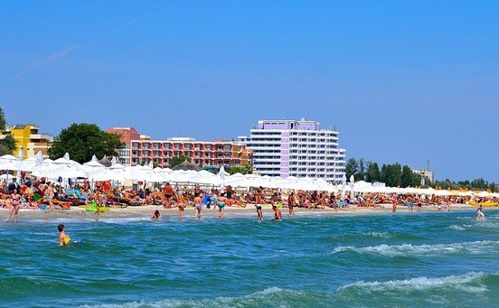 STATISTICĂ: MAMAIA și EFORIE NORD, stațiunile preferate de TURIȘTI, în acest sezon
