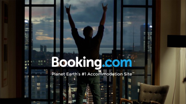 Peste 10.000 de hoteluri din Europa dau în judecată platforma Booking.com