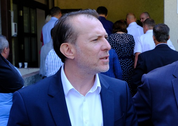 Florin Cîțu, către Barna și Cioloș: Nu ne permitem criza politică!