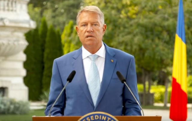 Klaus Ioahnnis cere clasei politice 'cumpătare, echilibru și deschidere la dialog'