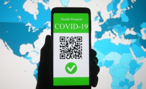 COVID-19 - O mare companie americană își va amenda angajații nevaccinați