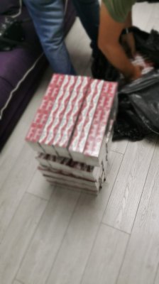 PERCHEZIȚII într-un DOSAR de CONTRABANDĂ de țigări!