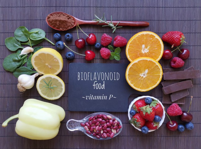 Studiu: Alimentele bogate în flavonoizi pot ajuta la prevenirea declinului cognitiv