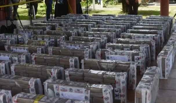 Un submarin ce transporta 1,8 tone de cocaină, capturat lângă coasta sud-vestică a Columbiei