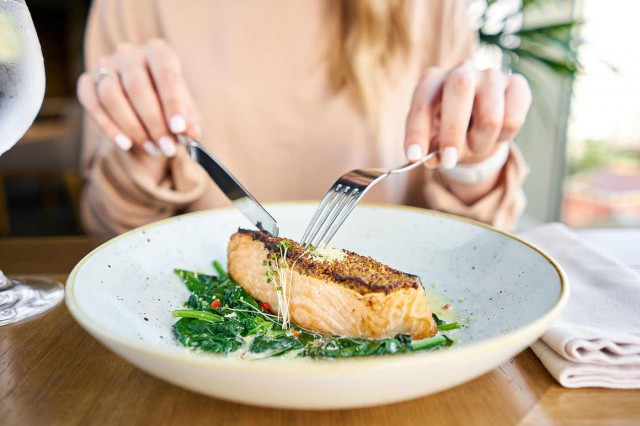Consumul de pește gras poate reduce episoadele de migrenă
