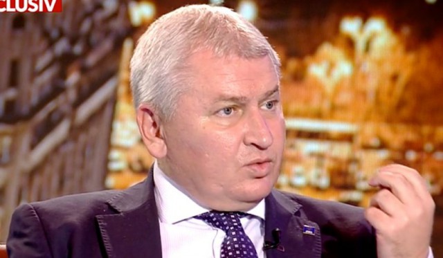 Florin Roman îl atacă pe Orban: ”A dat toate ministerele importante USR-ului. Era în stare să le dea tot”