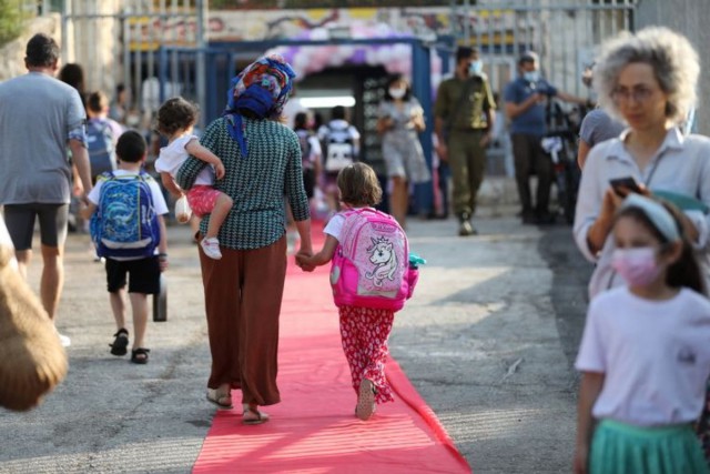 Coronavirus: Israelul anunţă peste 11.000 de noi cazuri, odată cu redeschiderea şcolilor