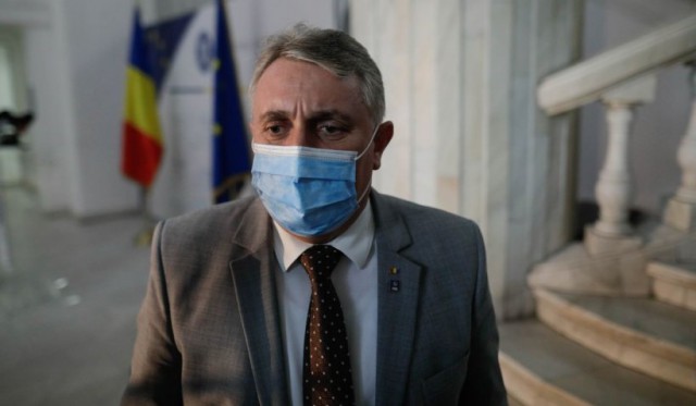 USR acuză că brățările electronice sunt INUTILE: Bode cumpără brățări doar pentru UNU din PATRU agresori