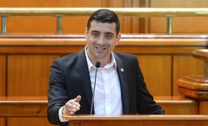 George Simion NEAGĂ că ar fi heterosexual, adică atras de sexul opus