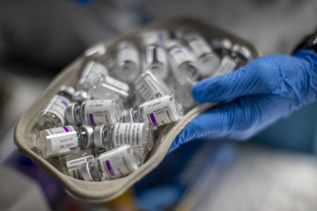 Coronavirus: Germania va dona 100 de milioane de doze de vaccinuri anti-COVID-19 până la sfârşitul acestui an