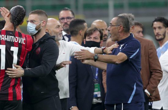 Fotbal: Antrenorul Sarri de la Lazio, suspendat două partide după incidentele de la meciul cu AC Milan
