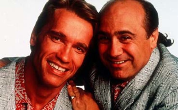 „Gemenii“ Schwarzenegger şi DeVito revin pe marile ecrane cu o super comedie