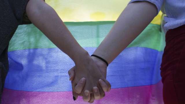 Parlamentul European cere României să recunoască căsătoriile între persoane de același sex