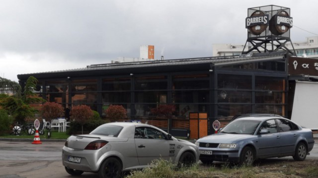 Pe PICOIU, de la terasa BARRELS din MAMAIA, nu l-a ATINS PANDEMIA
