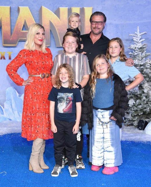 Tori Spelling, criză de nervi în plină stradă. Ce a păţit actriţa