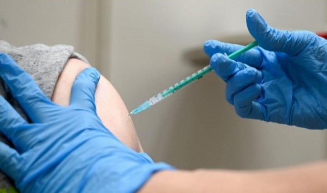 CNCAV: 177.801 de persoane din categoria de vârstă 12- 19 ani s-au vaccinat cu schema completă
