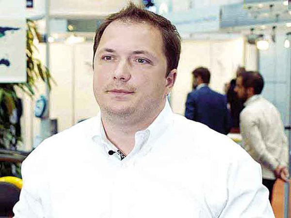 ADRIAN POLEC vrea și el un BLOC cu 8 etaje în Mamaia