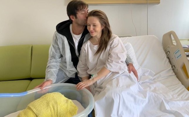 După Adela Popescu, Radu Vâlcan și băiețelul de două luni au făcut și ei Covid