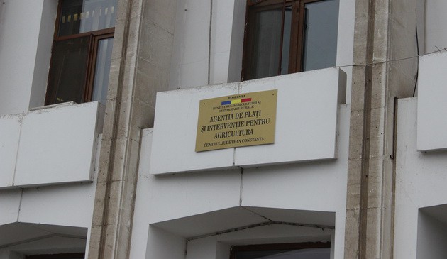 ACHITARE într-un DOSAR legat de FONDURI EUROPENE