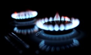 Gazul o să ne ardă la buzunar: prețul crește cu 60%