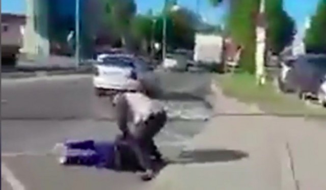 Rusii acuză tentativă de revoluţie în Georgia. Preşedinta ţării a spus că nu va părăsi funcţia