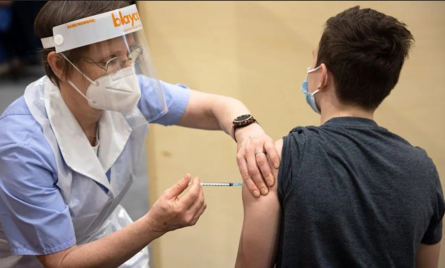 Gheorghiţă: 2.468 de şcoli vor beneficia de vaccinare cu sprijinul echipelor mobile