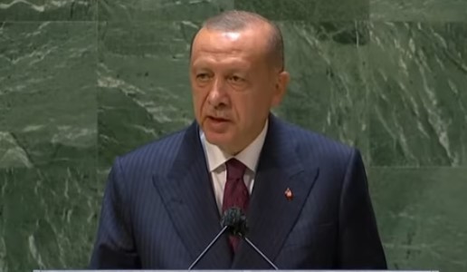 Turcia nu confirmă informațiile lui Zelenski privind închiderea Bosforului