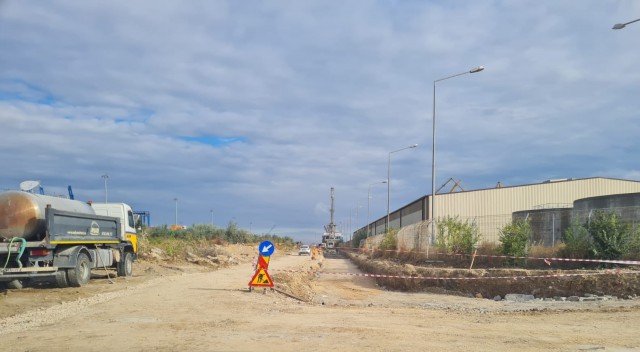 Au ÎNCEPUT LUCRĂRILE drumului de acces pe latura de Vest a Incintei nr. 3 din Portul Constanța Sud