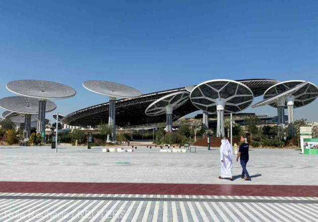 Emiratele Arabe Unite relaxează regulile privind purtarea măştii în contextul apropierii Expo 2020