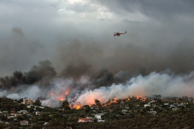 Incendii masive de vegetație: Grecia cere ajutorul UE  