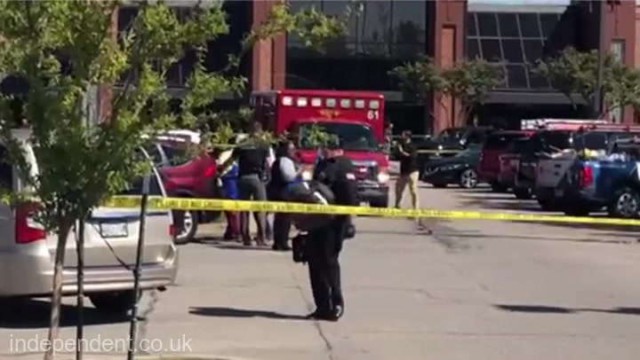 SUA: Un atac armat într-un supermarket din Tennessee a făcut un mort şi 12 răniţi