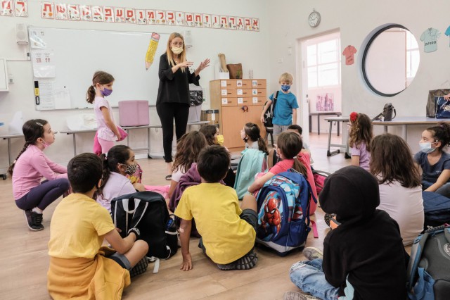 Coronavirus: Profesorii fără 