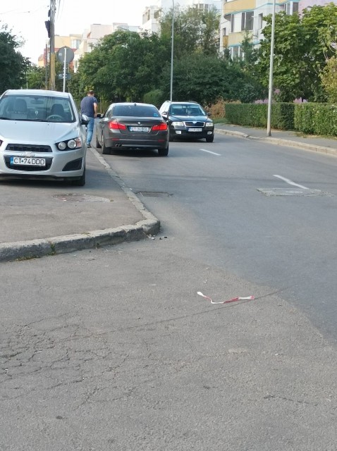 A parcat pe CONTRASENS ca să-și facă CUMPĂRĂTURILE