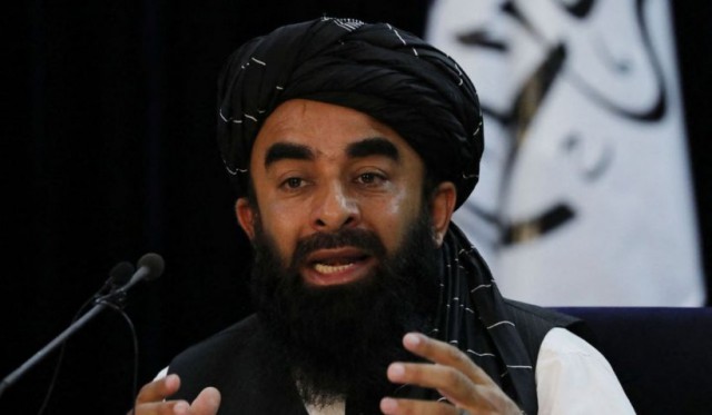 Atentat la Kabul. O explozie s-a produs la ceremonia funerară a mamei liderului taliban Zabihullah Mujahid