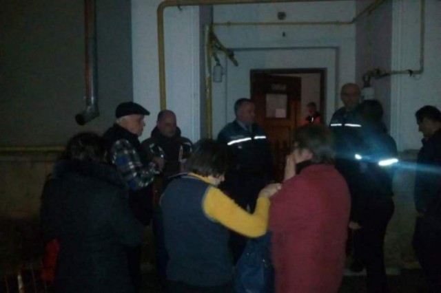 TENTATIVĂ de OMOR la NĂVODARI: O femeie ÎNJUNGHIATĂ a cerut AJUTOR vecinilor!