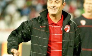 Mircea Rednic descalecă la Dinamo, pentru a cincea oară: 'M-a convins situaţia'