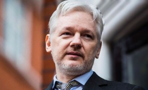 CIA ar fi vrut să-l asasineze pe Julian Assange pentru publicarea unor documente