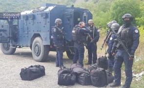 Serbia a ridicat nivelul de securitate al armatei sale la frontiera cu Kosovo