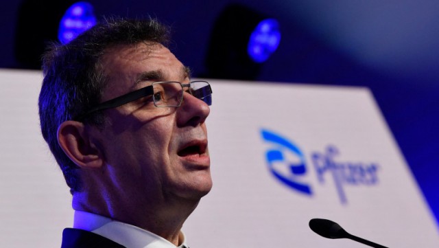 Șeful Pfizer: „Într-un an cred că vom reveni la viaţa normală”